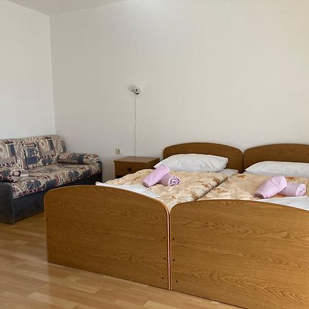 Pension Silvia Меджугорье Экстерьер фото